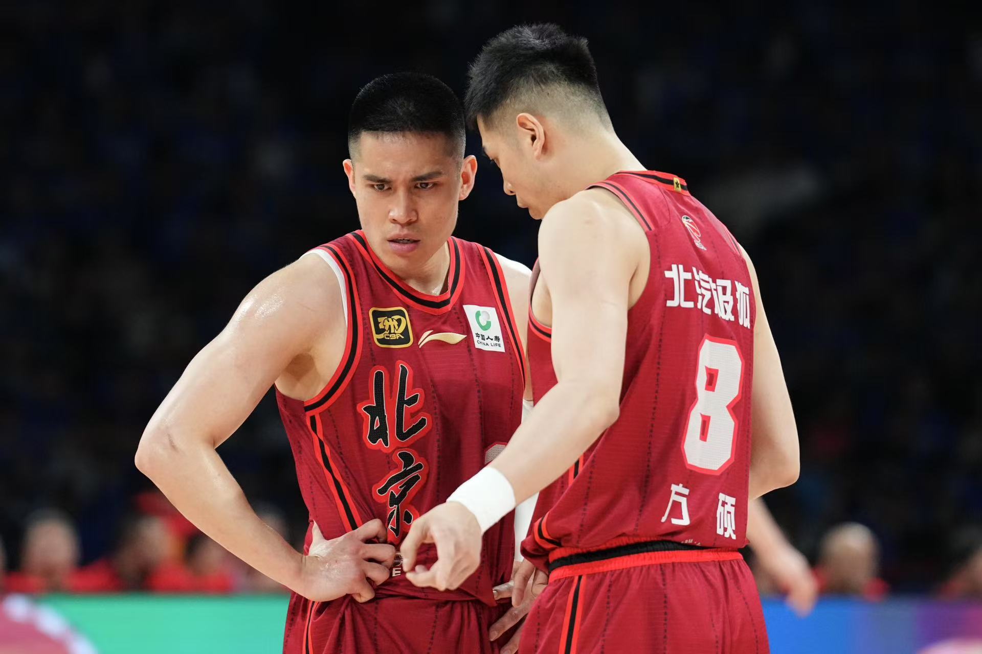 江苏男篮主场小胜浙江队，实力展现无可匹敌的简单介绍