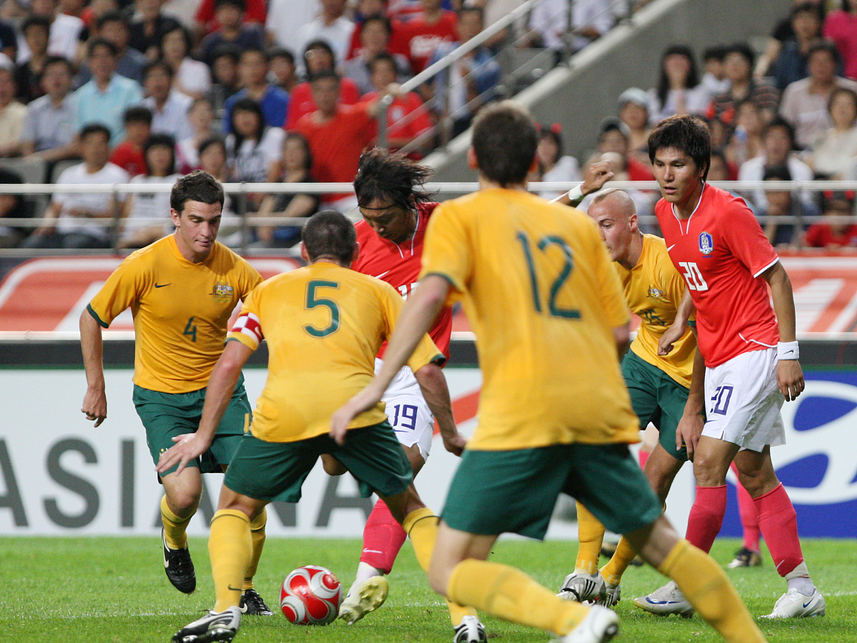 九州真人-包含世界级对决！足球明星们将在赛场上展现精彩表现！的词条
